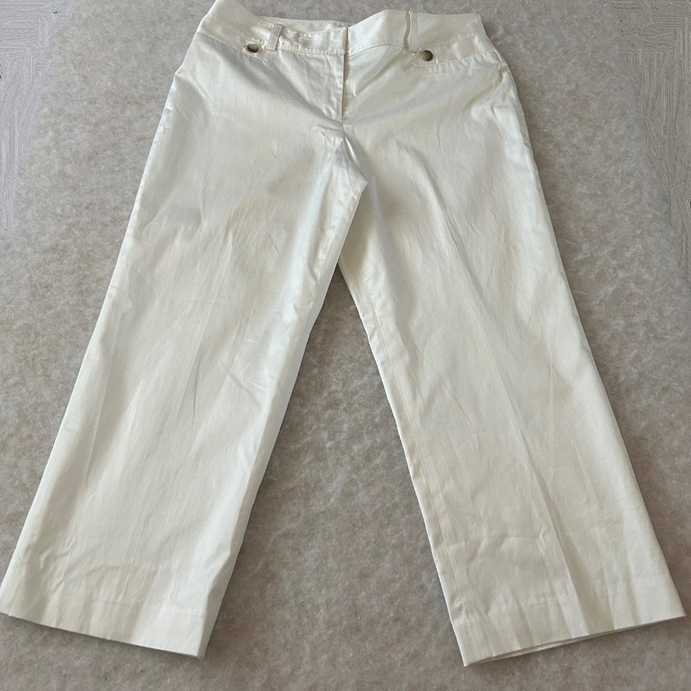 Ann Taylor Women's White Sateen Finish Lined Capri Pants Button-Back Pockets 12